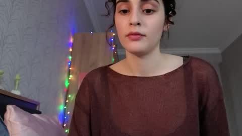 Stia online show from December 15, 11:58 am