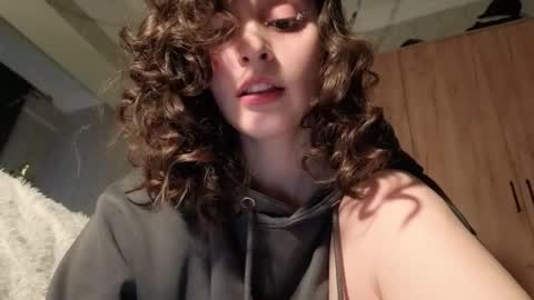 Stia online show from January 9, 1:47 pm