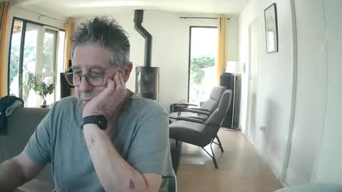 woodwurm and Snoeske online show from February 26, 1:41 pm