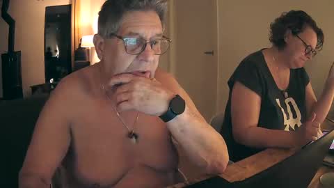 woodwurm and Snoeske online show from March 5, 5:40 am