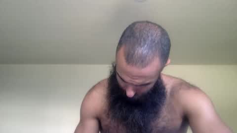 woof_wolf37 online show from April 22, 3:13 pm