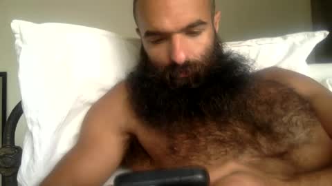 woof_wolf37 online show from May 13, 3:20 pm
