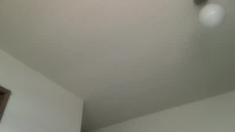 woof_wolf37 online show from May 23, 3:27 pm