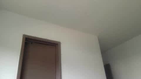 woof_wolf37 online show from June 5, 3:51 pm