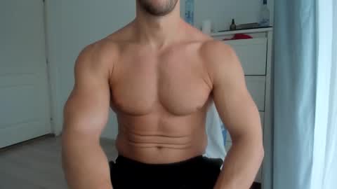 Snapshot of woolfiie chatting on November 4, 9:08 am Wolfie online show from November 4, 9:08 am