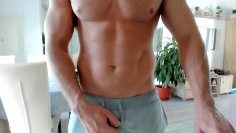 Snapshot of woolfiie chatting on November 22, 7:51 am Wolfie online show from November 22, 7:51 am