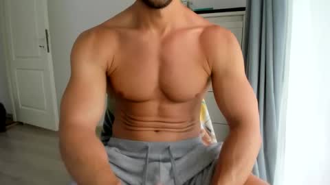 Wolfie online show from June 8, 11:10 am
