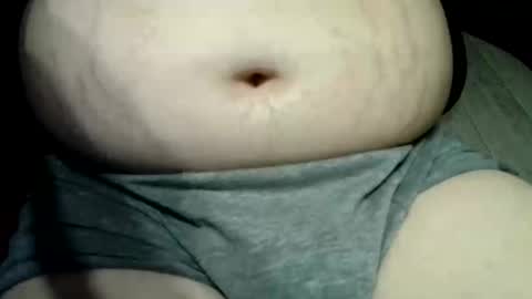 Snapshot of wooltv1 chatting on April 4, 10:18 pm wooltv1 online show from April 4, 10:18 pm