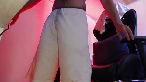 Woondeer online show from November 1, 4:20 pm