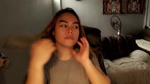 workingbabe41688 online show from October 26, 2:50 am