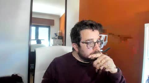 workinglater online show from March 11, 3:56 pm