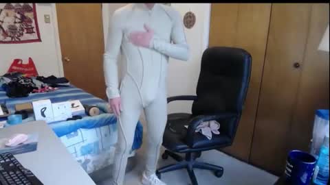 Snapshot of worldlarge chatting on February 1, 1:09 pm Large one online show from February 1, 1:09 pm