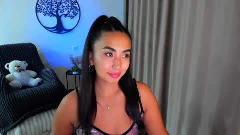 Snapshot of worldofkim chatting on September 24, 8:01 pm dudetta Kim online show from September 24, 8:01 pm