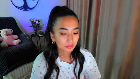 Snapshot of worldofkim chatting on October 30, 11:44 am dudetta Kim online show from October 30, 11:44 am