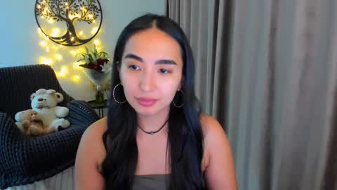 Snapshot of worldofkim chatting on February 18, 5:42 pm dudetta Kim online show from February 18, 5:42 pm