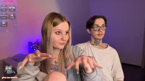 Snapshot of worldofllove chatting on January 23, 7:29 pm Arnika and Simon online show from January 23, 7:29 pm