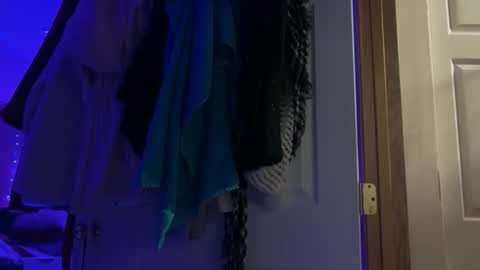 Snapshot of worthdaddy2cum chatting on April 15, 10:44 am cum4me online show from April 15, 10:44 am