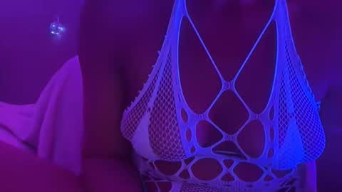 Snapshot of worthdaddy2cum chatting on April 20, 10:40 am cum4me online show from April 20, 10:40 am