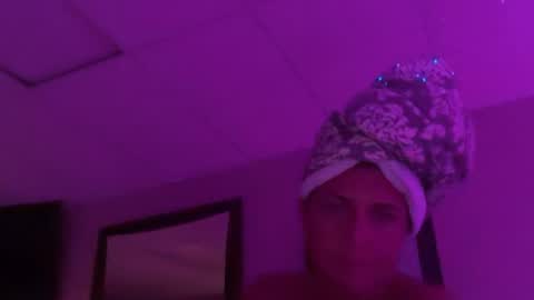 Snapshot of worthdaddy2cum chatting on July 22, 6:38 am cum4me online show from July 22, 6:38 am