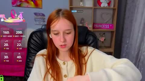 wow_emma_ online show from May 13, 12:35 pm