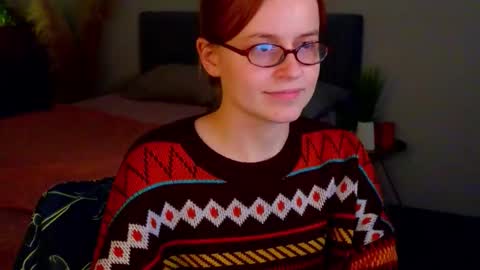 Rebecy online show from October 3, 1:52 pm