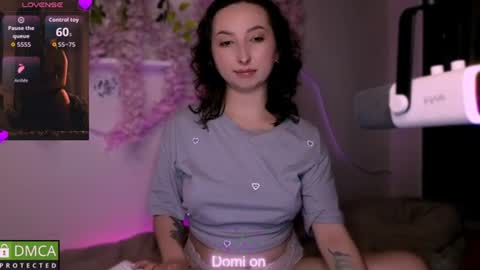 Sue online show from July 28, 1:23 am