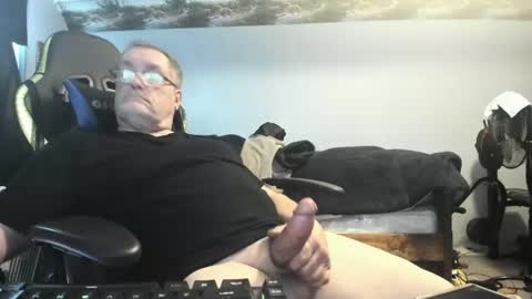 Snapshot of wowsers2022 chatting on January 9, 5:15 pm wowsers2022 online show from January 9, 5:15 pm