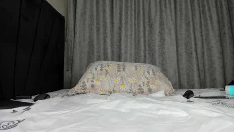              online show from October 10, 2:43 am