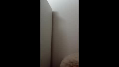 wowzy1 online show from February 8, 5:55 am