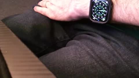 Snapshot of wrangleat0r chatting on December 1, 1:43 am wrangleat0r online show from December 1, 1:43 am