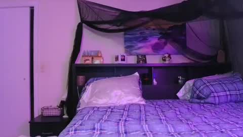 Crystal Lake online show from May 20, 7:25 am