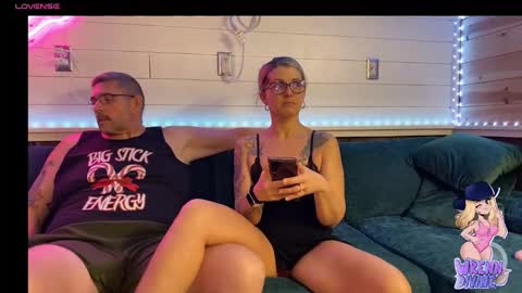 Snapshot of wrenn_mitch chatting on December 14, 10:36 pm Wrenn Divine online show from December 14, 10:36 pm