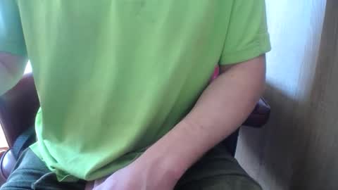 Snapshot of wrix chatting on March 8, 8:29 am wrix online show from March 8, 8:29 am