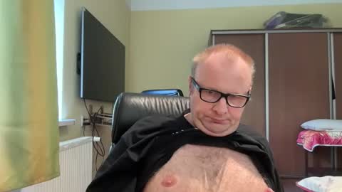 wspaniaagadzin online show from October 13, 1:44 pm