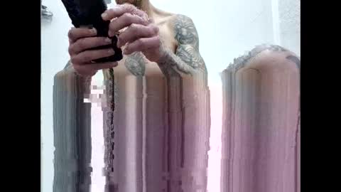 Snapshot of wtfafterlockup chatting on February 15, 9:37 pm Andrew Rowland online show from February 15, 9:37 pm