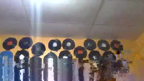 Snapshot of wundrsword33 chatting on November 14, 1:04 am BONER DONOR online show from November 14, 1:04 am