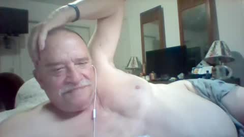 wvmountainlover online show from February 21, 7:59 pm