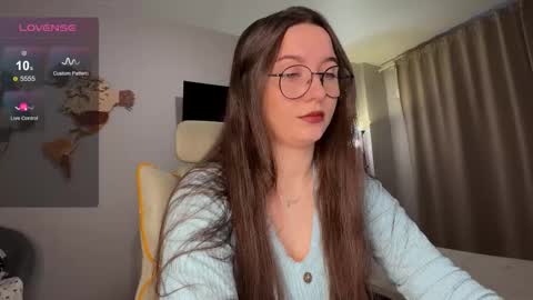 Eric and Christine 3 online show from December 3, 8:00 am