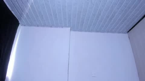 wyatt_smith71 online show from May 4, 5:42 pm