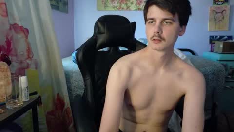 Wyatt online show from October 25, 7:08 pm