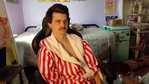 Wyatt online show from November 7, 6:19 pm