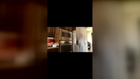 Wynter Heat online show from April 2, 8:39 pm