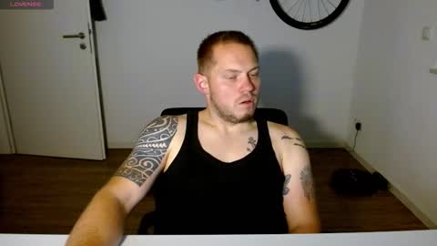 x19marco93x online show from October 7, 7:11 pm