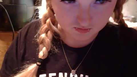 x2kayx2 online show from January 12, 1:44 am