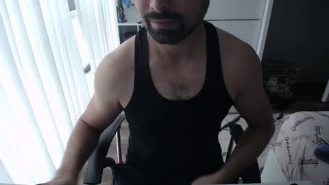 Snapshot of x_____0_____x chatting on September 19, 10:27 am Mr. Lonely online show from September 19, 10:27 am