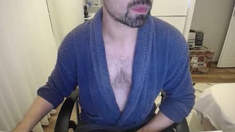 Snapshot of x_____0_____x chatting on October 12, 5:12 pm Mr. Lonely online show from October 12, 5:12 pm