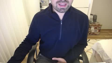 Snapshot of x_____0_____x chatting on October 14, 10:32 pm Mr. Lonely online show from October 14, 10:32 pm