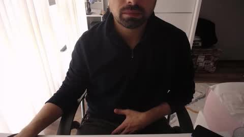 Snapshot of x_____0_____x chatting on October 17, 10:51 am Mr. Lonely online show from October 17, 10:51 am