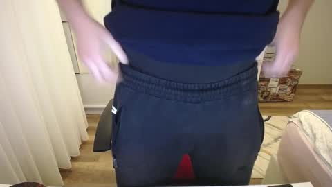 Snapshot of x_____0_____x chatting on October 30, 10:21 pm Mr. Lonely online show from October 30, 10:21 pm