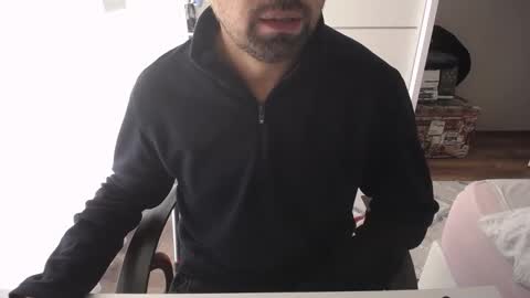 Snapshot of x_____0_____x chatting on October 31, 10:38 am Mr. Lonely online show from October 31, 10:38 am